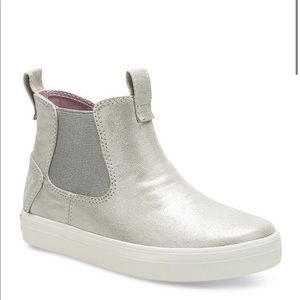 Sperry Girls' Crest Mid Sneaker Boot
